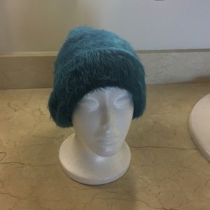 unbranded Accessories - Turquoise furry skull cap unbranded Accessories - Turquoise furry skull cap